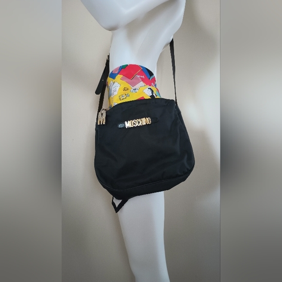 💋 Vintage Moschino Redwall 1990s Crossbody Bag - Picture 9 of 16